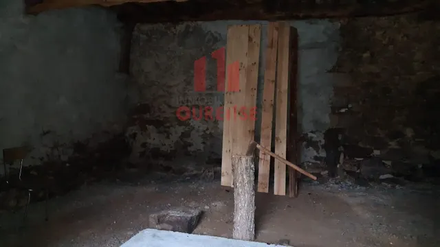 CASA CON GALPÓN, PATIO Y PEQUEÑA PARCELA CERCA DE CELANOVA — 12