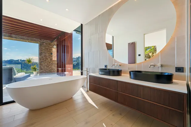 Chalet 5 habitaciones 715m² en venta - La pobla de Vallbona — 38