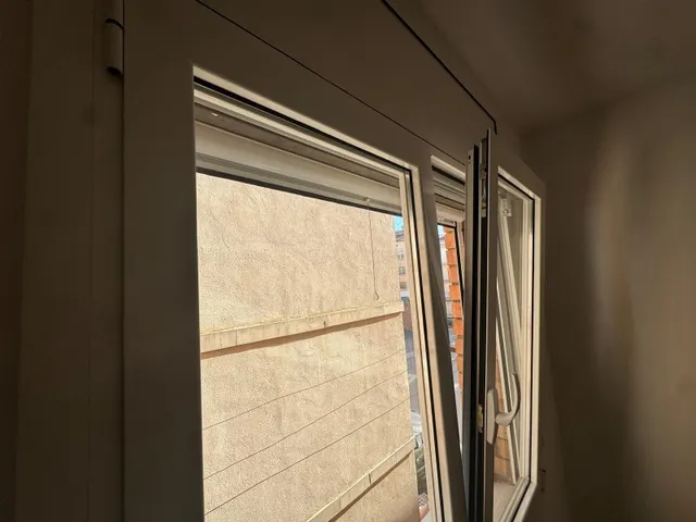 PISO REFORMADO DE 4 habitaciones EN MANRESA — 23