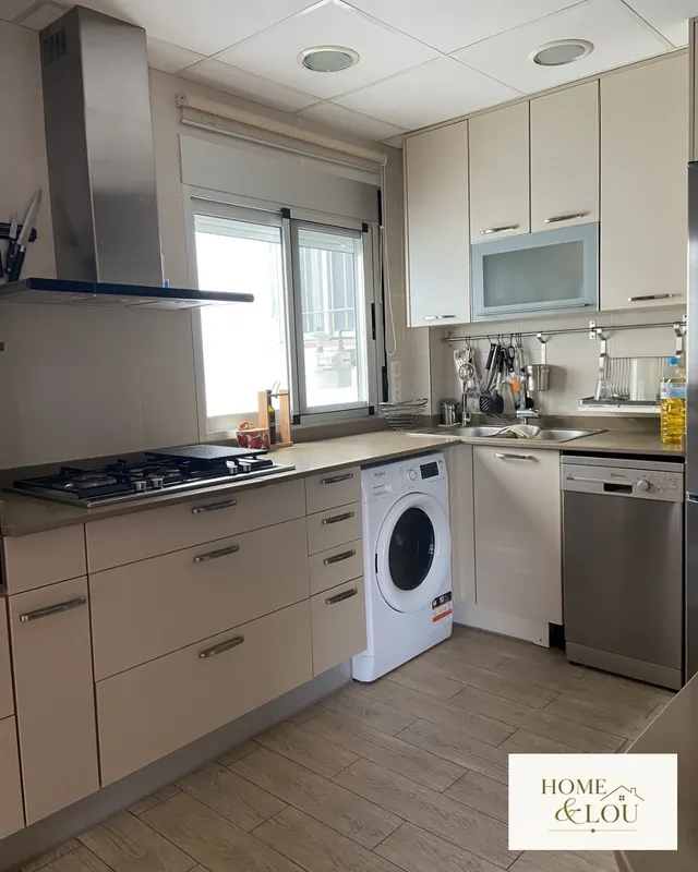✨ La Joya de La Ràpita: Exclusivo Ático de Gran Metraje con Vistas Excepcionales al Puerto ✨ — 13