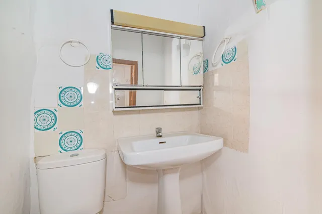 La mejor casa rural de Güejar Sierra se acaba de poner a la venta — 29