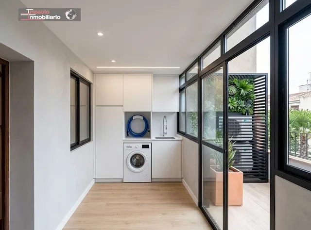 Chalet adosado en venta en Calle Alhambra, 33 — 7