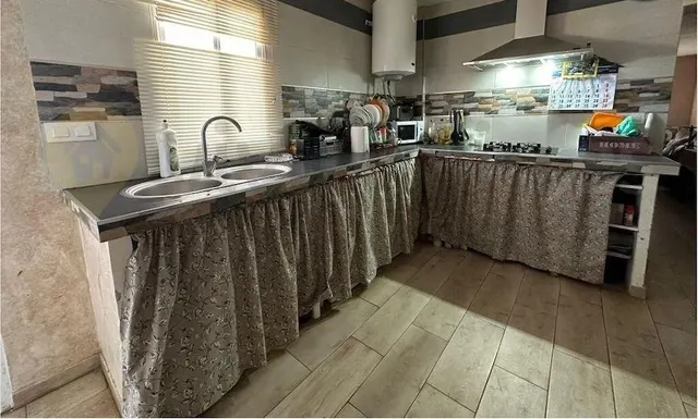 Piso 4 habitaciones 100m² en venta - ronda este — 10