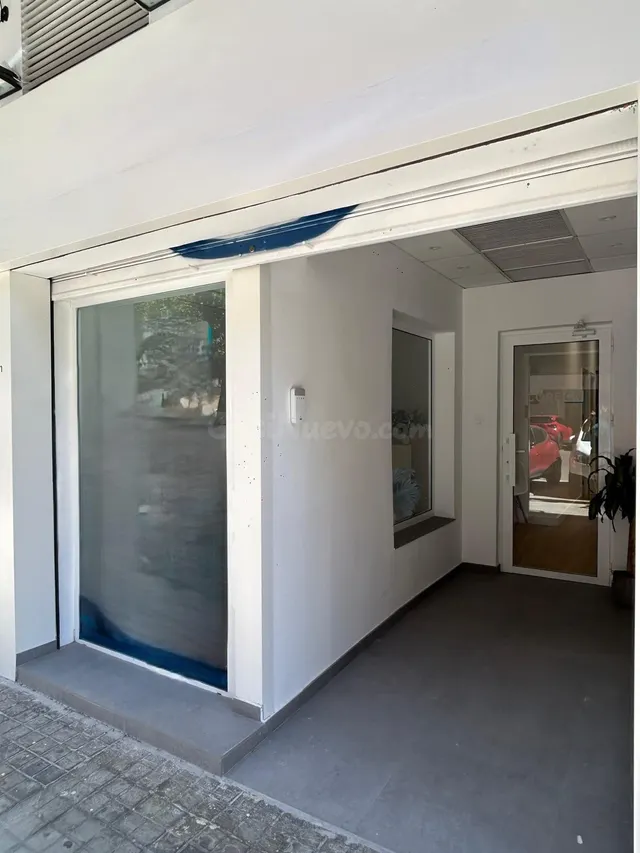 LOCAL COMERCIAL EN VENTA, UBICADO EN PLENO CAMPANAR..CON INQ - foto 4