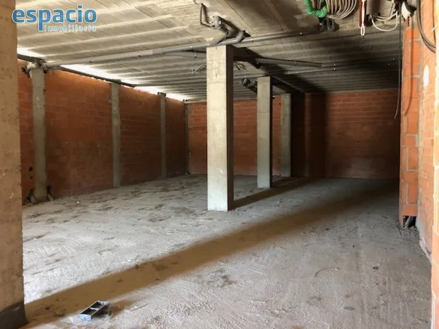 ALQUILER LOCAL EN LA ROSALEDA — 3