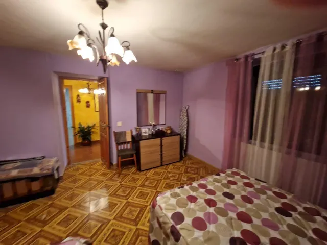 SE VENDE CASA EN MORILA DE LOS OTEROS, PARCELA CON 553 M2, PARA ENTRAR A VIVIR. — 8