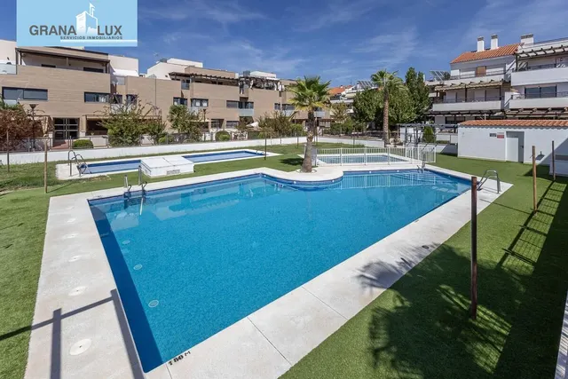 PISO CON TERRAZA EN ALBOLOTE - foto 4