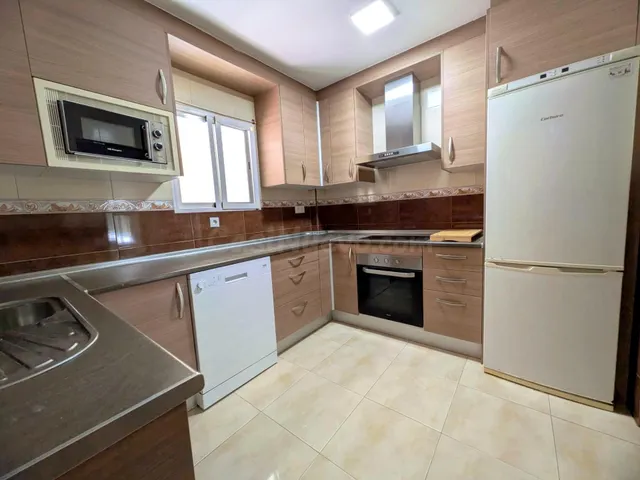 AMPLIO PISO DE 3 DORMITORIOS EN NUEVA CIUDAD – JUNTO AL HOSP - foto 4