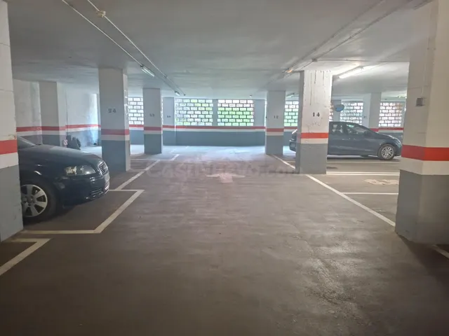 PARKING EN VENTA LA MARINA DE PORT — 4