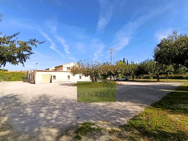 GRAN CASA A 3 MIN DE LA CIUDAD — 40