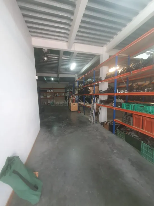 Se vende nave industrial en P.I La Palmera - foto 2
