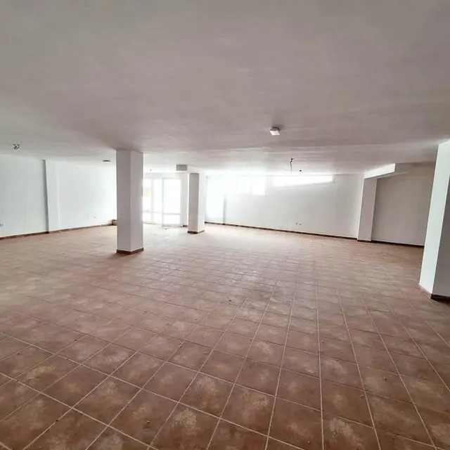 LOCAL/ALMACÉN EN VENTA EN LOS REALEJOS - foto 5