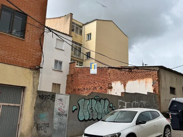 SOLAR URBANO EN VENTA EN ZONA PEÑA TREVINCA, ZAMORA. - foto 2