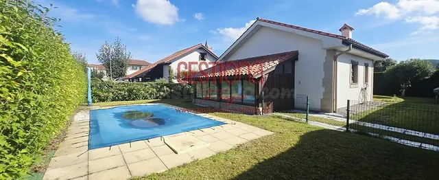 CASA INDEPENDIENTE DE PLANTA BAJA CON PISCINA. GALIZANO — 2