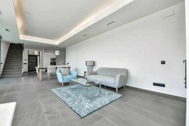 Impresionante villa moderna en una ubicación privilegiada con vistas al mar — 48