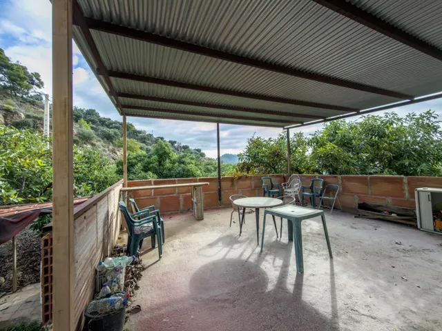 Finca rústica de AGUACATES con CONTRUCCIÓN de 37 m2 en Los Guájares (Faragüit) — 6