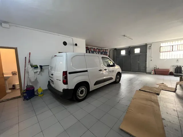Local apto para diversos usos, garaje, almacén, comercio, cerca del Passeig Verdaguer por 79.000 Eur — 9
