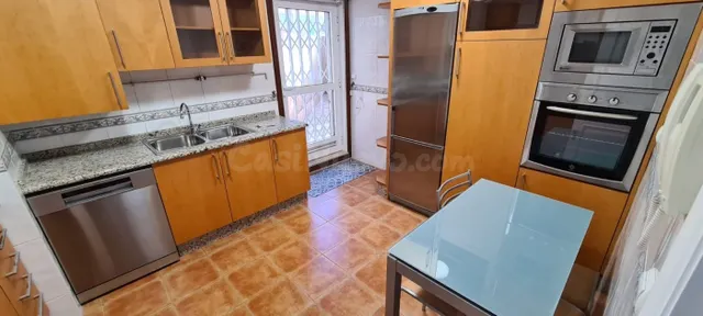 PISO EN VENTA EN LA ZONA DE PONTEPEDRIÑA - foto 3