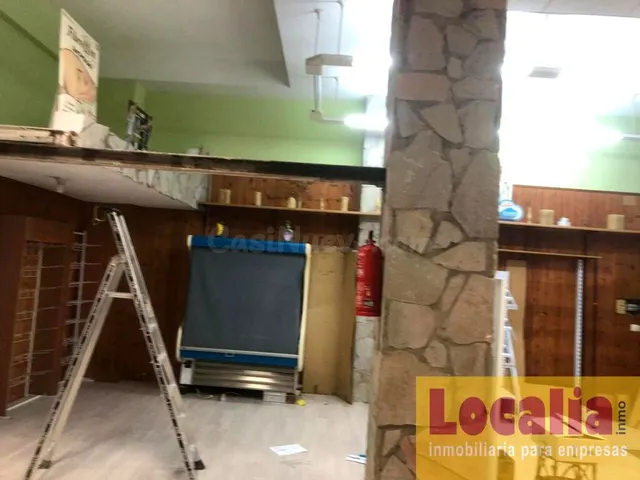 Amplio local de 360 metros en alquiler. Santander. — 4