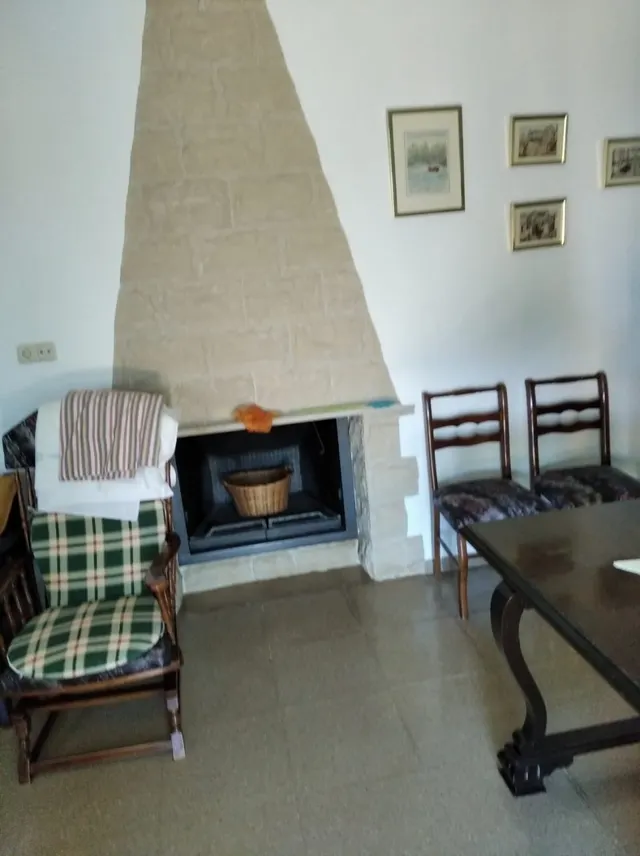 CORTIJO CON GRAN PRODUCCIÓN ACEITUNERA EN 5,5 Ha. — 10