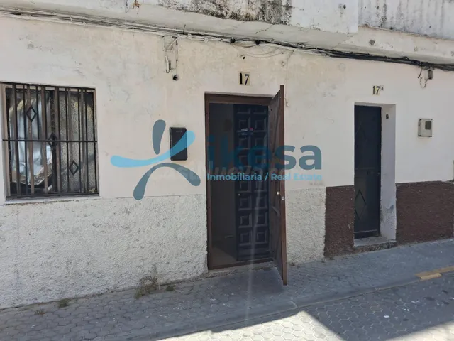 Venta de Chalet Adosado en Sevilla - foto 2