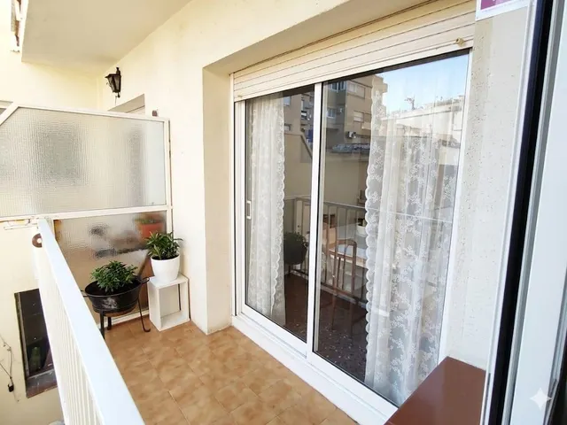 Piso de 4 habitaciones con ascensor en Collblanc — 7