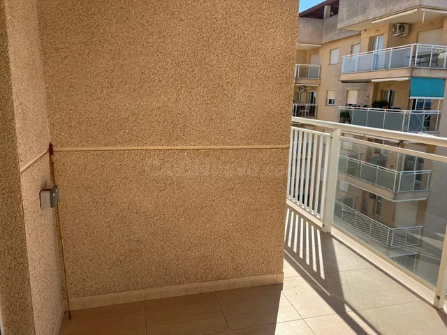 Apartamento exclusivo en Daimús Playa: amplitud, luz y calid - foto 3