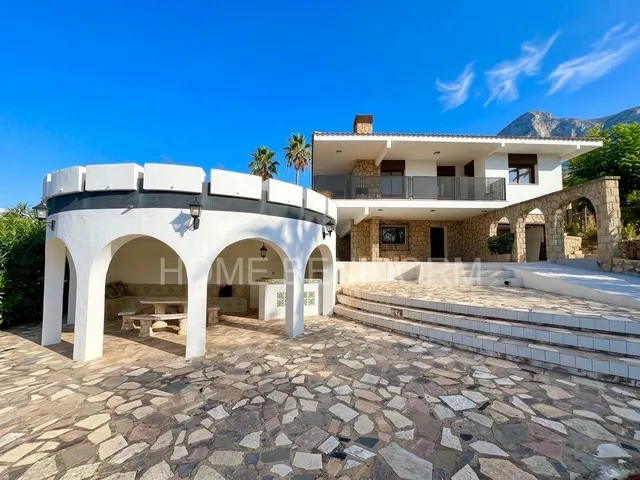 CHALET INDEPENDIENTE COMPLETAMENTE REFORMADO CON PISCINA, GARAJE Y VISTAS DESPEJADAS — 6