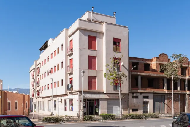 Espectacular Ático en el Corazón de Roquetas de Mar por €143,000 — 26