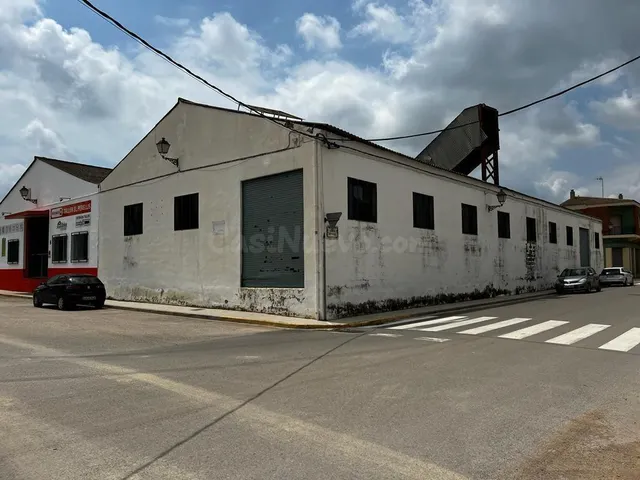 Nave industrial 610m² en venta - Llombai - foto 2