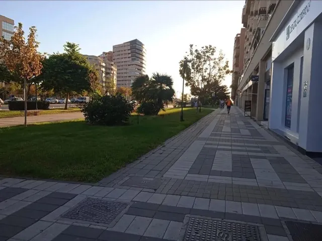 PLAZA DE GARAJE AMPLIA EN TEATINOS | ESPACIO PARA COCHE Y MOTO — 13