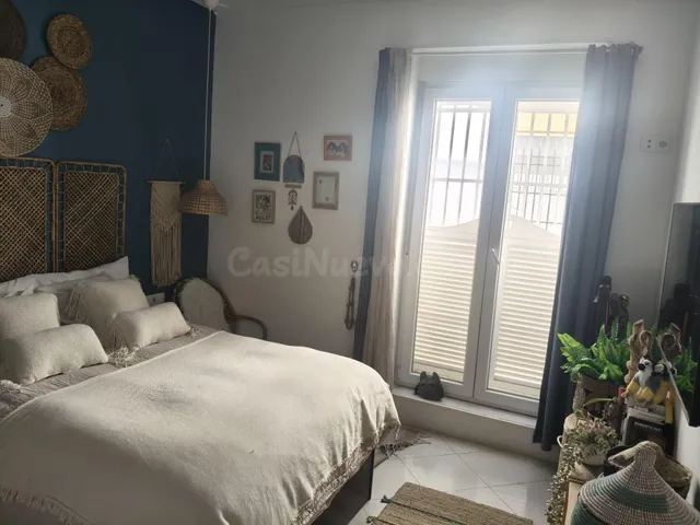 SE VENDE CASA EN PUERTO REAL , ZONA CENTRO - foto 2