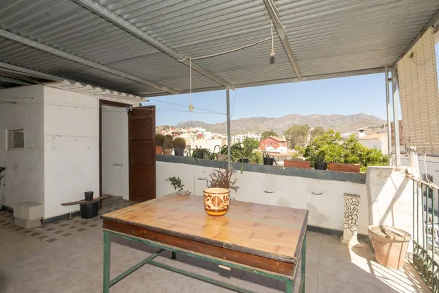 Encantadora Casa para Reformar en el Casco Antiguo de Salobreña en Calle Cristo!!! — 2