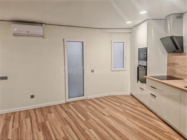 Piso reformado en Venta - al Pie del Castillo de San Fernand - foto 4