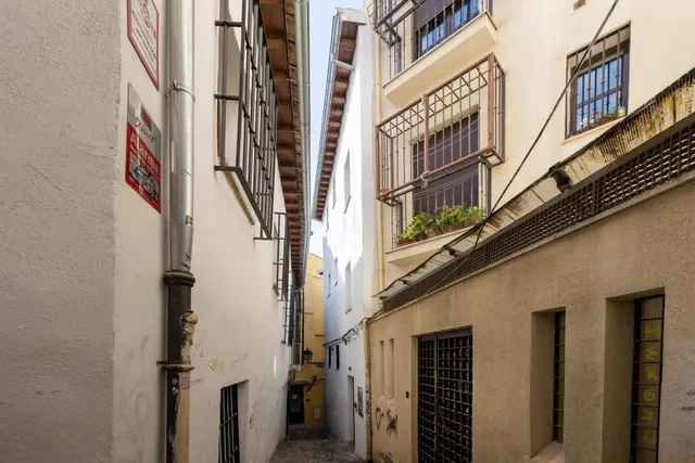 ÁTICO CON TERRAZA Y VISTAS ESPECTACULARES EN CALLE ELVIRA — 20