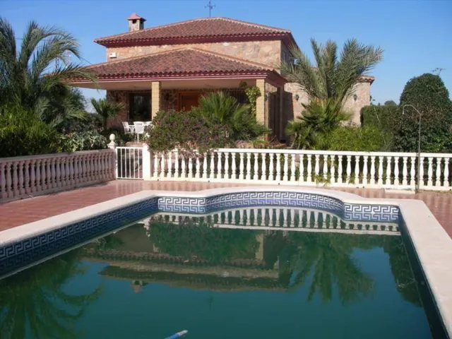 CHALET EN ALZABARES
