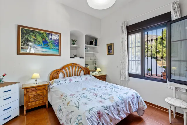 Villa Independiente de Estilo Andaluz en Arroyo de la Miel – Parcela de 813 m2 — 13