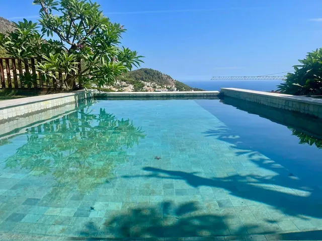 VENDEMOS UNA ELEGANTE Y MODERNA VILLA CON IMPRESIONANTES VISTAS AL MAR!! — 6