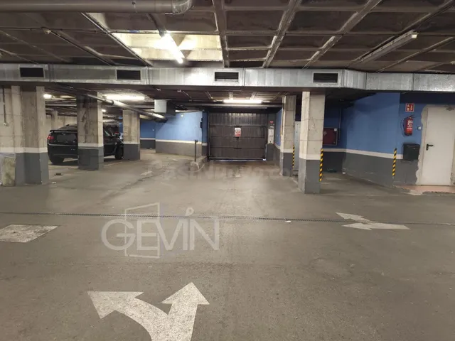 Parking en venta a un paso del Paseo de la Florida - foto 4