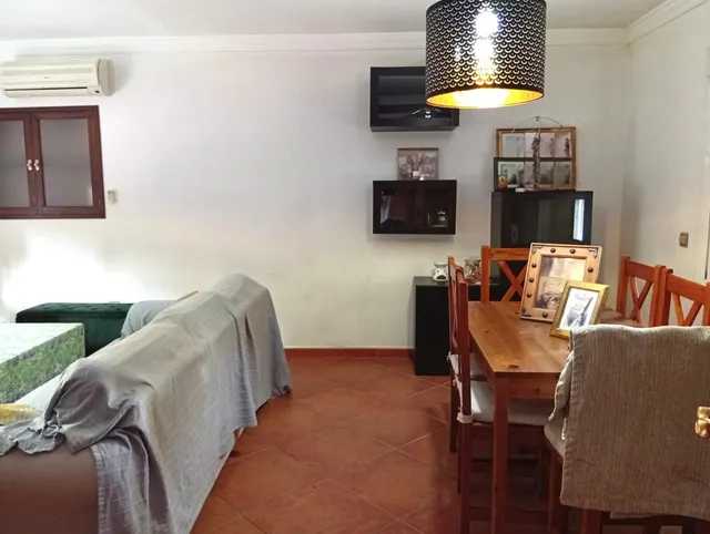 Casa adosada en esquina de 4 dormitorios, muy luminosa, con jardín privado y amplia terraza, cerca de Fuengirola — 8