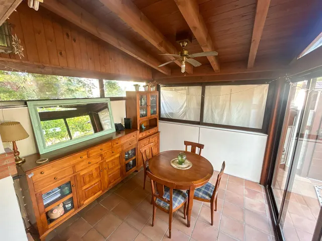 Chalet esquinero con apartamento independiente y piscina en Sant Pere de Ribes — 9