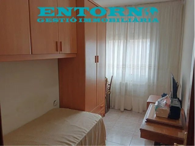 ¡Tu nuevo hogar en el corazón de Mollet del Vallès por solo €185,000! — 19