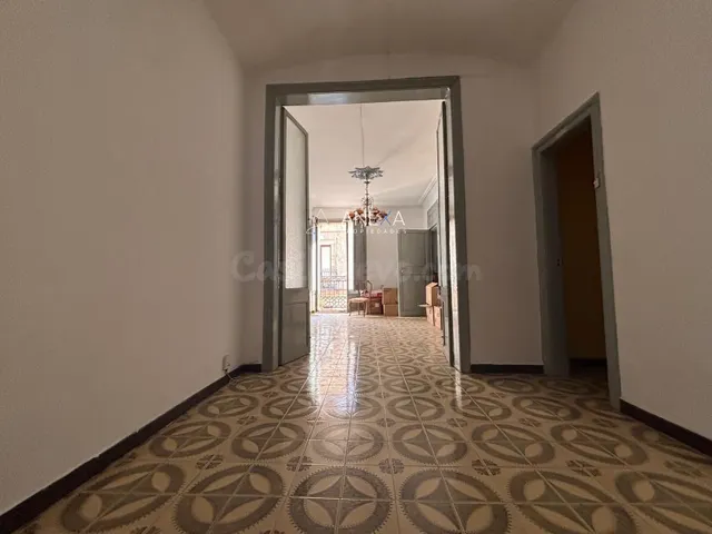 Piso 5 habitaciones 188m² en venta - El Gòtic - foto 2