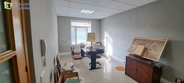Convierte esta oficina céntrica en alquiler en la base de tu