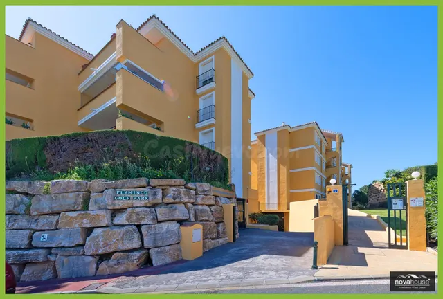 PRECIOSO PISO CON VISTAS AL MAR, IDEAL PARA VIVIR O INVERTIR — 2