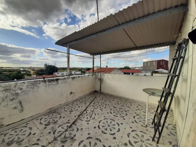 Gran Casa en el centro del pueblo - foto 2