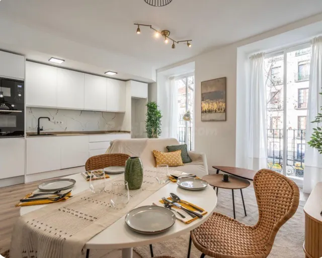 Coliving de 7 apartamentos con terraza a estrenar junto a nu