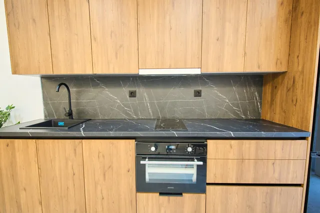 Estudio en venta en Avenida de Madrid — 10