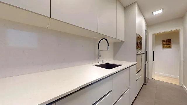7ª PLANTA REFORMADA Y MUY TRANQUILA JUNTO AL NUEVO PARQUE DE LA SAGRERA — 28
