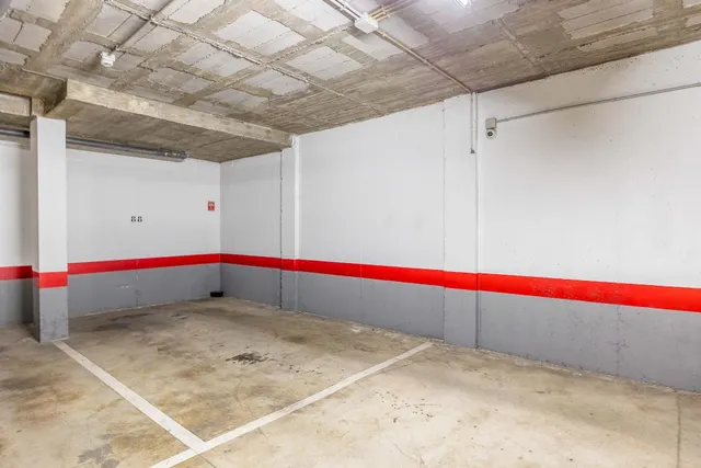 MAGNÍFICO PISO DE 4 DORMITORIOS CON GARAJE, PISCINA Y PÁDEL EN MAIRENA DEL ALJARAFE — 39